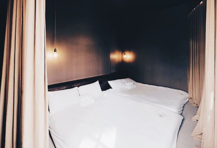 اتاق استاندارد چهار تخته, Hostel Anettai