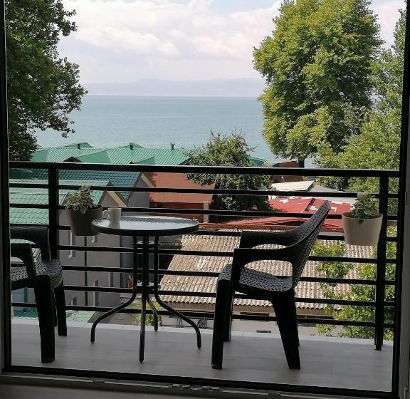 سوییت خانوادگی, Villa Natali