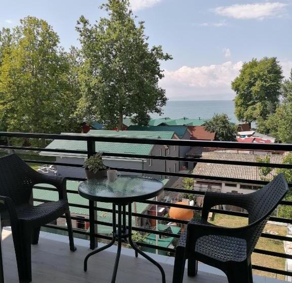 سوییت خانوادگی, Villa Natali