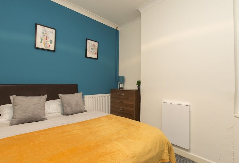 اتاق استاندارد با سرویس بهداشتی مشترک, Townhouse @ 97 Edleston Road Crewe