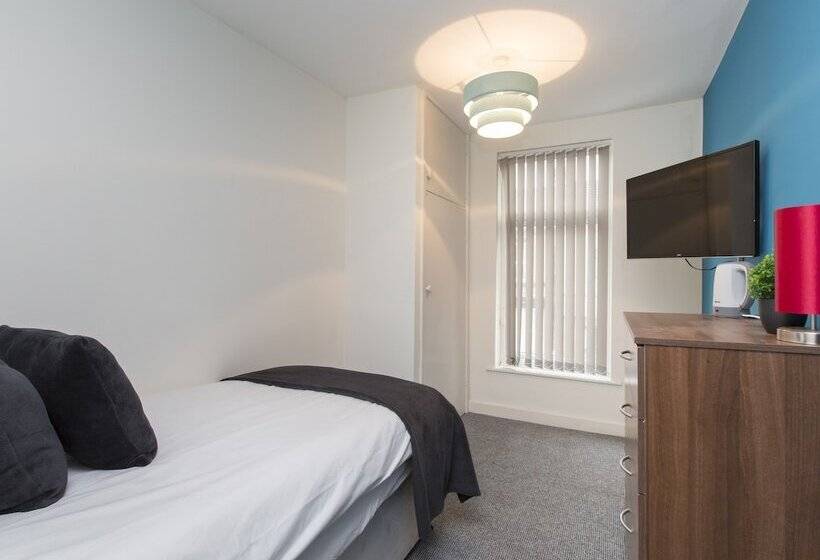 خانه 1 خوابه, Townhouse @ 97 Edleston Road Crewe