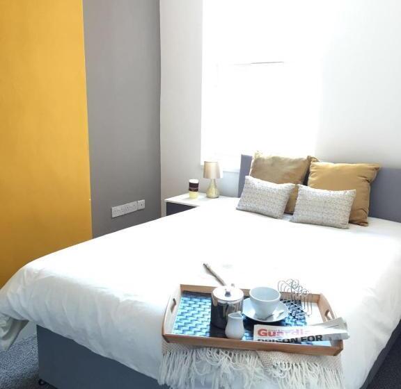 خانه 1 خوابه, Townhouse @ 97 Edleston Road Crewe