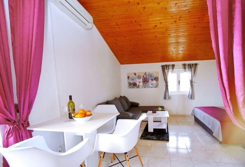 Апартаменты 1 Спальня, Apartments Verka