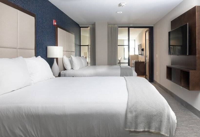 سوییت لوکس, Haywood Park Hotel, Ascend Hotel Collection