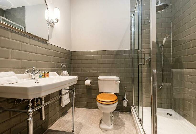 Superior Zimmer Kingsize Bett, Burnside