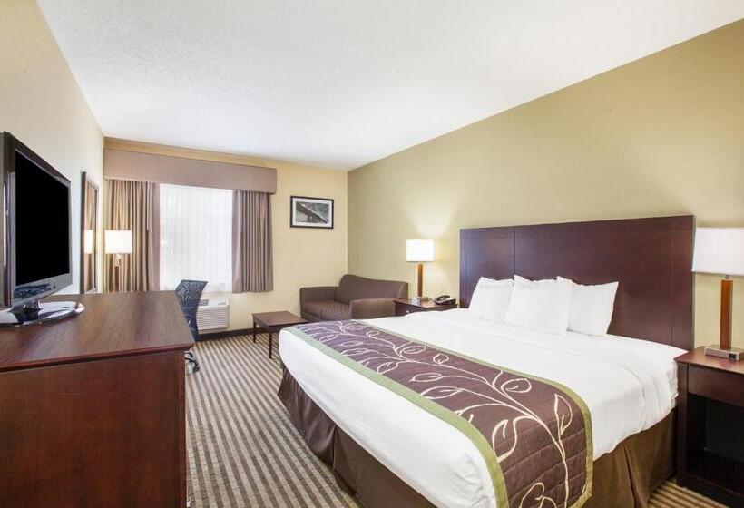Стандартный Номер Кровать Кинг, Days Inn By Wyndham Brewerton/ Syracuse Near Oneida Lake