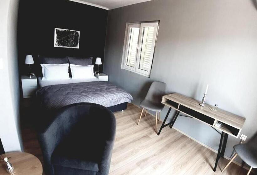 Люкс Deluxe Вид на Море, Mediteran Hvar   Modern Rooms And Restaurant, B&b