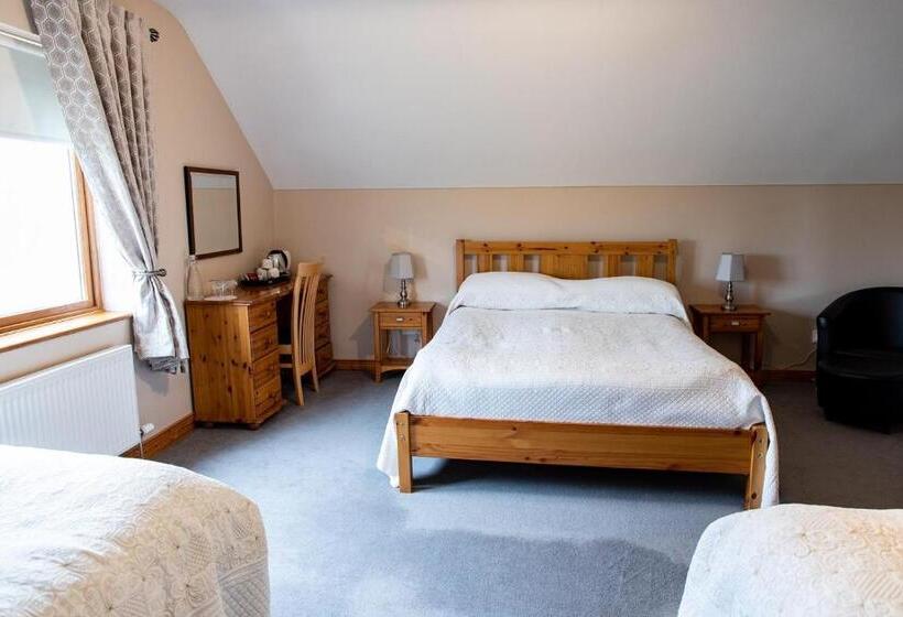 اتاق استاندارد چهار تخته, Twin Peaks B&b