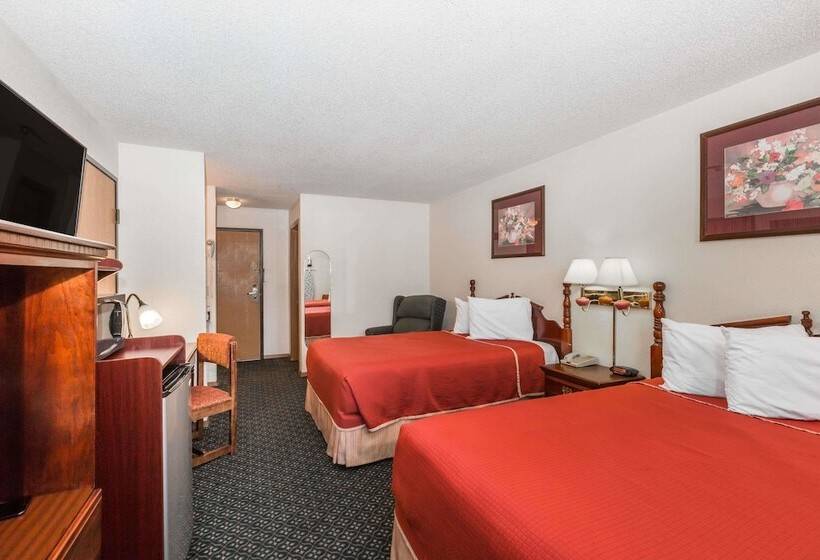 اتاق استاندارد با 2 تخت دوبل, Howard Johnson By Wyndham Wichita Airport