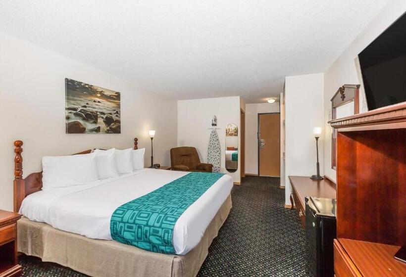 اتاق استاندارد با تخت بزرگ, Howard Johnson By Wyndham Wichita Airport