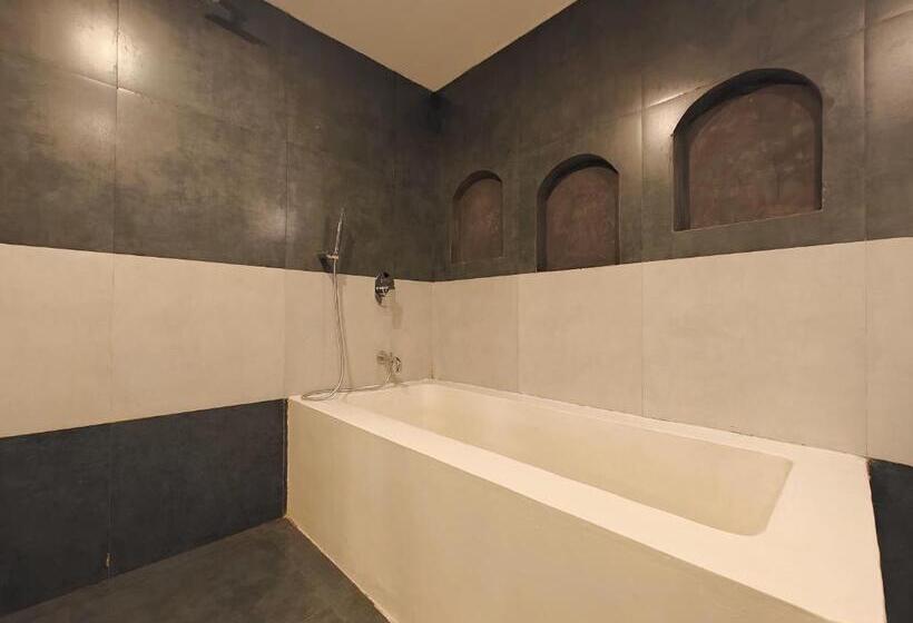 四人标准间, Vaggi S Place