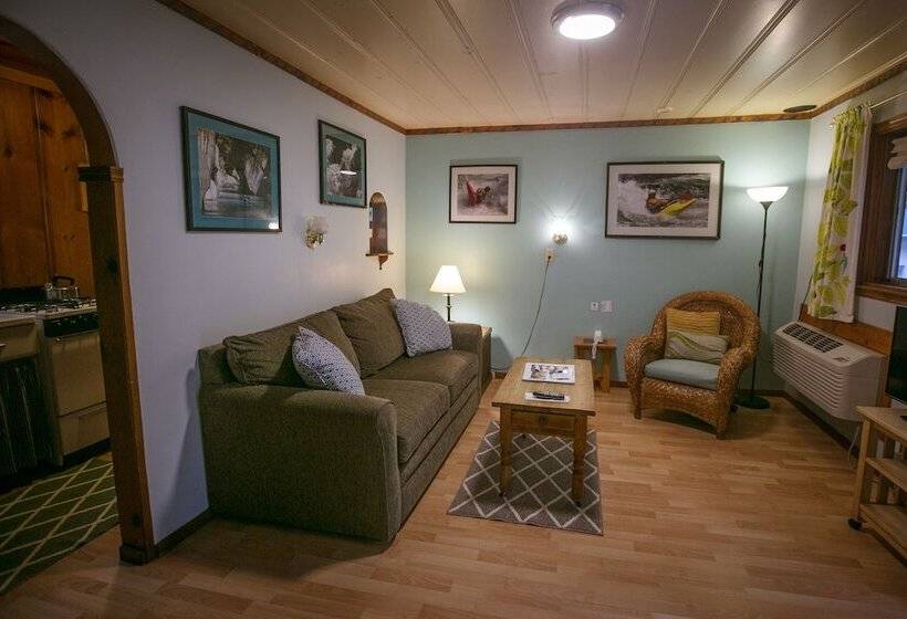 Family Suite, Outside Inn