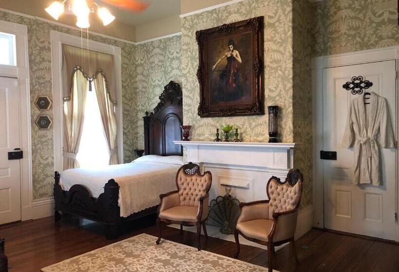 Люкс, The Montgomery B&b