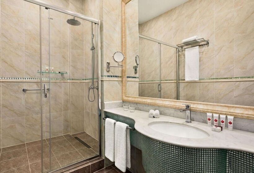 اتاق استاندارد, Ramada By Wyndham Shymkent