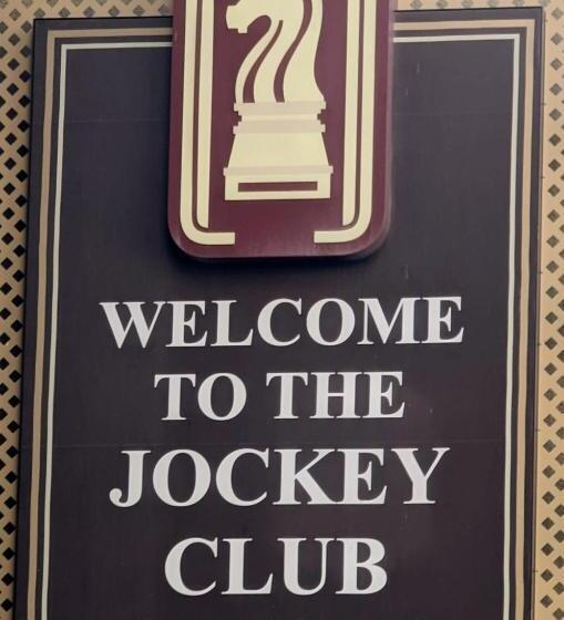 سوئیت 2 خوابه, Jockey Club 2 Bed 2 Ba
