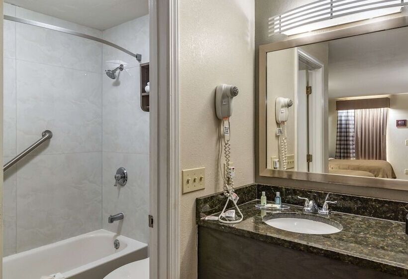 Номер Стандарт 2 Двуспальные Кровати, Quality Inn Conyers I20