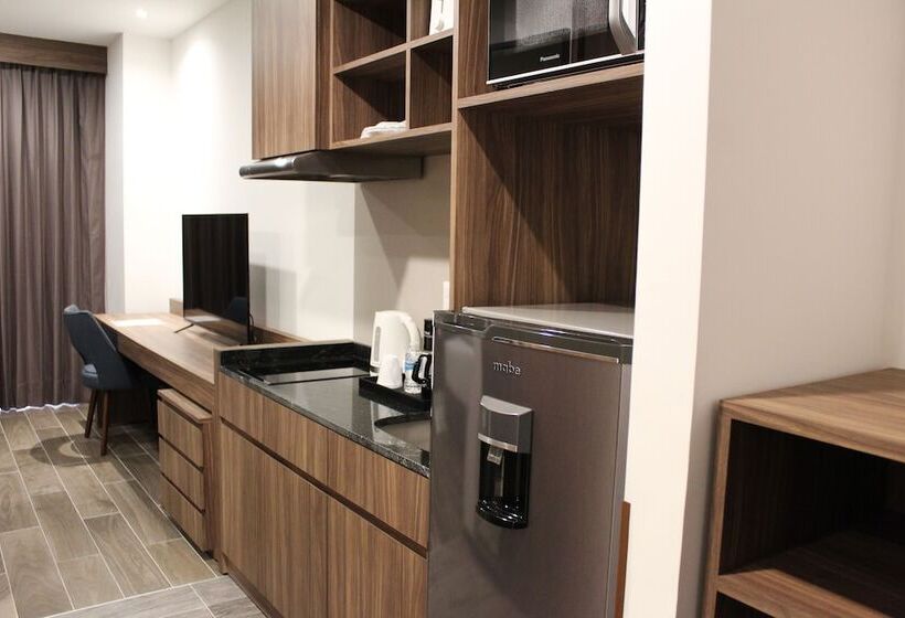 Quarto Premium, Fujitaya Querétaro