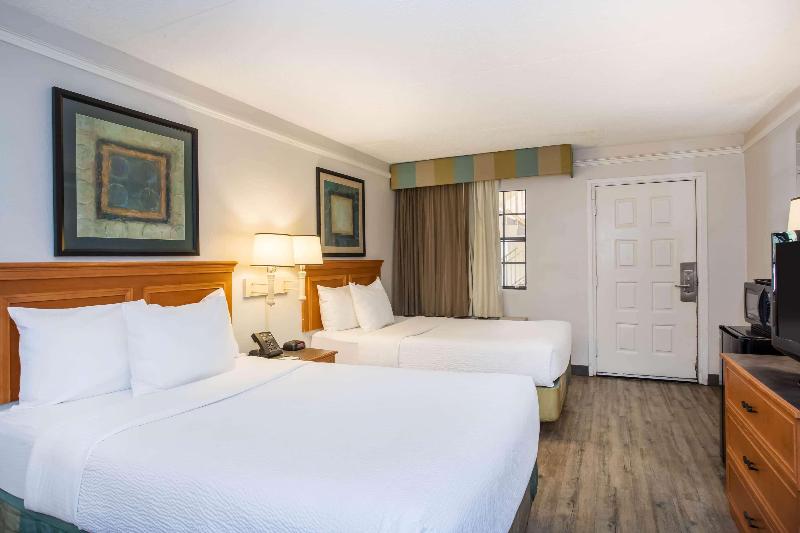디럭스 룸, La Quinta Inn By Wyndham Tallahassee North