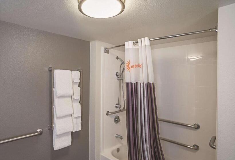اتاق استاندارد با تخت بزرگ برای معلولان, La Quinta By Wyndham Flagstaff