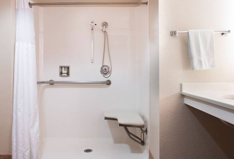 جناح لذوى الاحتياجات الخاصة, Larkspur Landing Extended Stay Suites South San Francisco