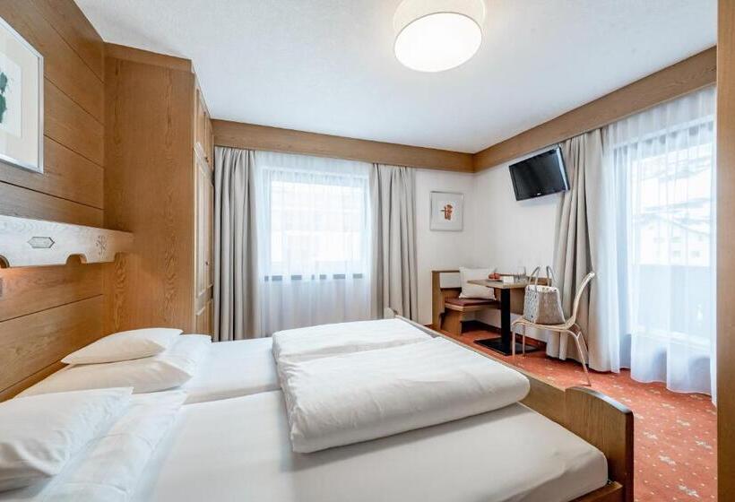 اتاق استاندارد با بالکن, Bed & Breakfast Fender