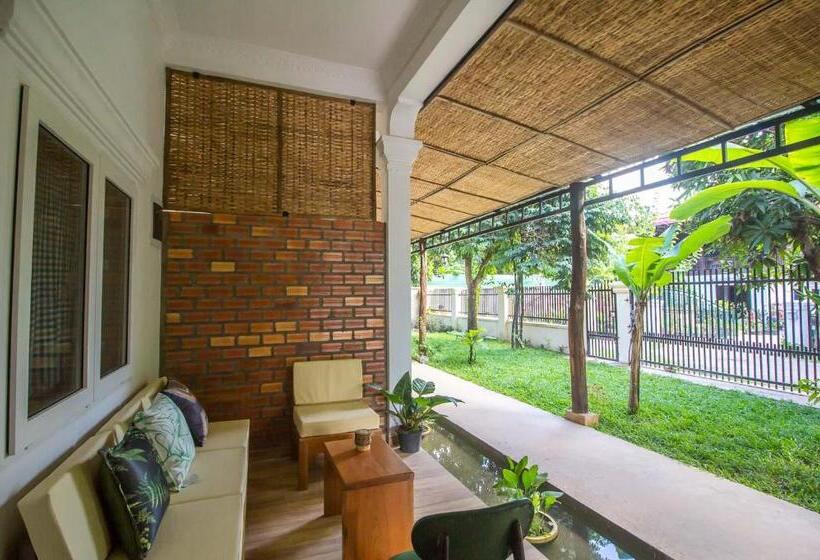 آپارتمان 1 خوابه با چشم‌انداز باغ, Angkor Dino Home