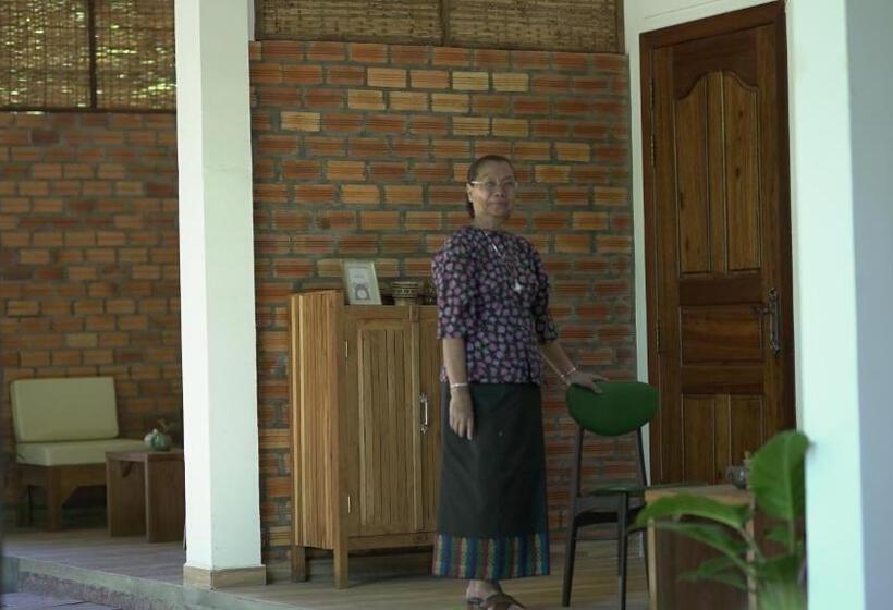آپارتمان 1 خوابه با چشم‌انداز باغ, Angkor Dino Home