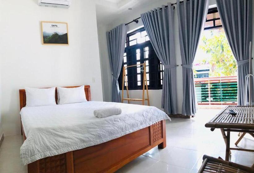 اتاق استاندارد با بالکن, Nắng Homestay