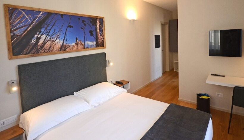 اتاق سوپریور, Albergo Centrale
