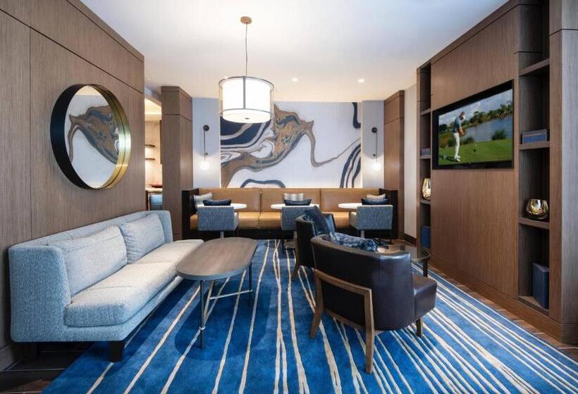 스탠다드 룸 수피리어 층, Madison Marriott West