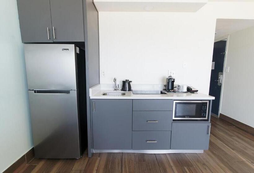 سوییت با چشم‌انداز دریا, Marjac Suites Virginia Beach Oceanfront