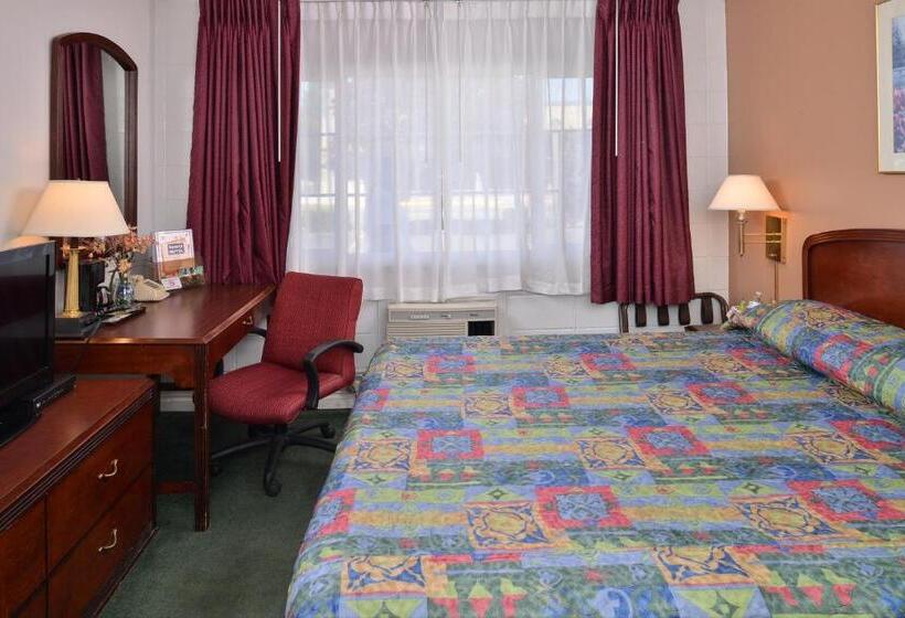 Стандартный Номер Кровать Кинг, Maverick Motel   Modern Renovated Motel