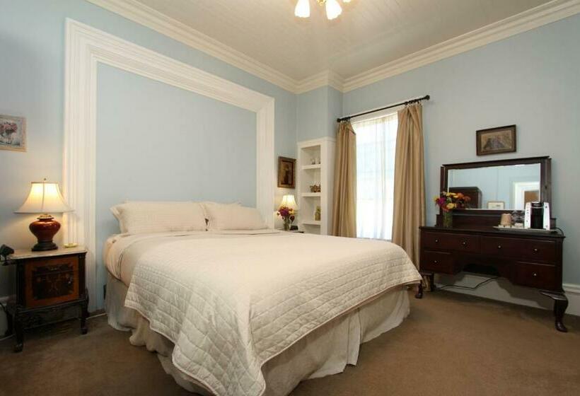 Номер Стандарт Кровать Кинг Адаптированный для Инвалидов, Olallieberry Inn Bed And Breakfast