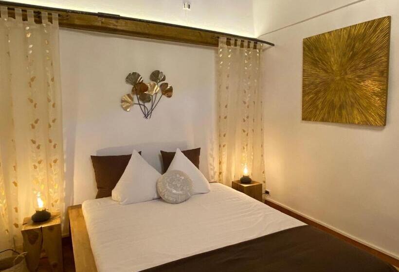 سوئیت جونیور با چشم‌انداز باغ, Relais San Filippo In Sogaglia