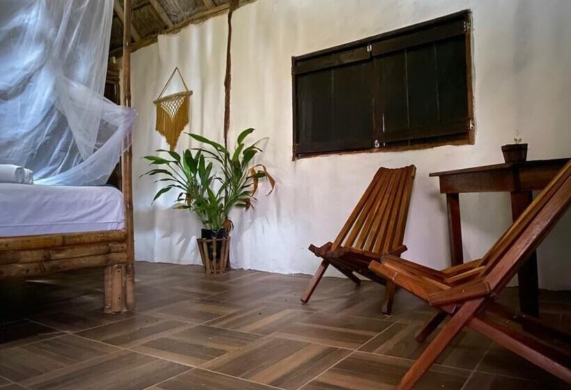 اتاق لوکس, Pancho Villa Tulum