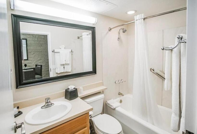 Suite, Palm Springs Tennis Club