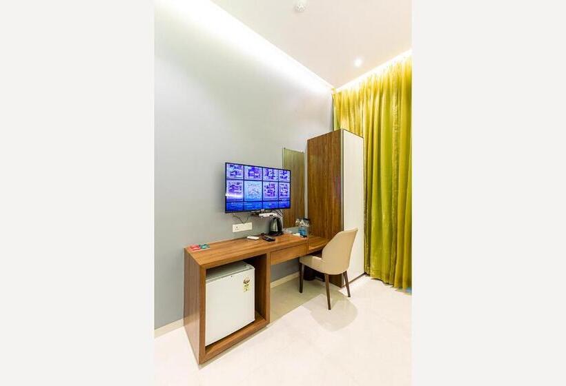 Номер Deluxe, Seven Oaks