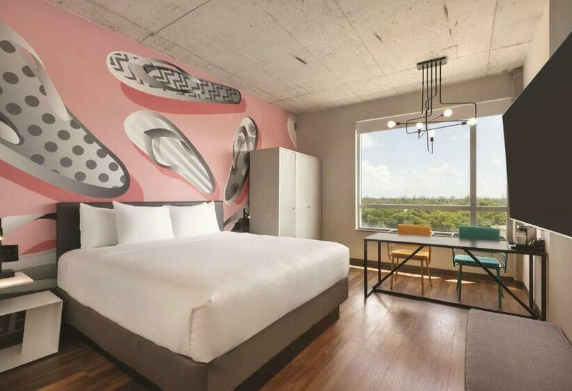 스탠다드 룸 킹사이즈 침대, Kompose Boutique Hotel Miami Airport