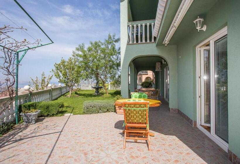 آپارتمان 1 خوابه با بالکن, Apartments Bionda