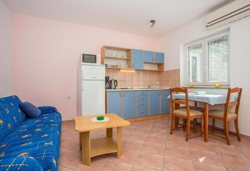 شقة غرفة نوم واحدة مزودة بشُرفة, Apartments Bionda