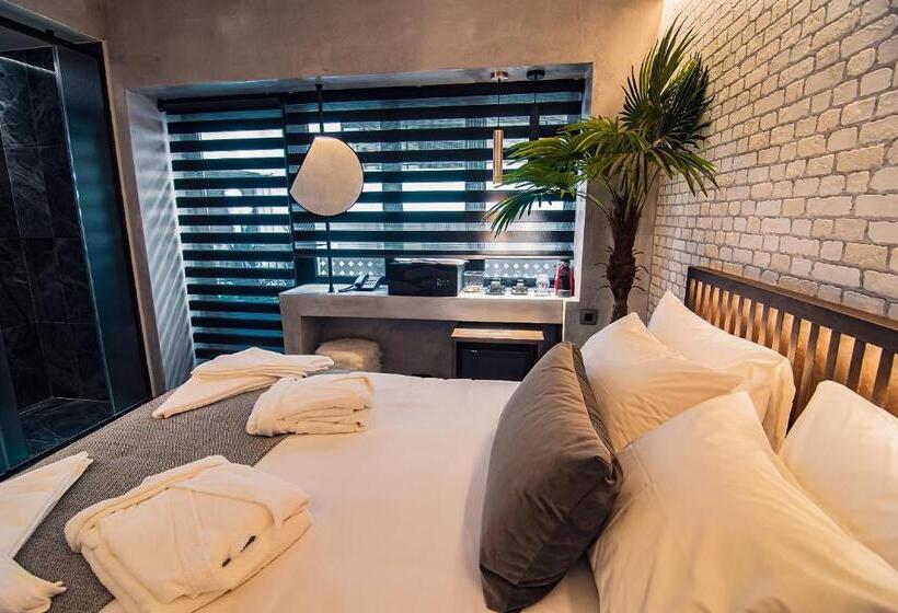 اتاق استاندارد, Project 3 Urban Chic