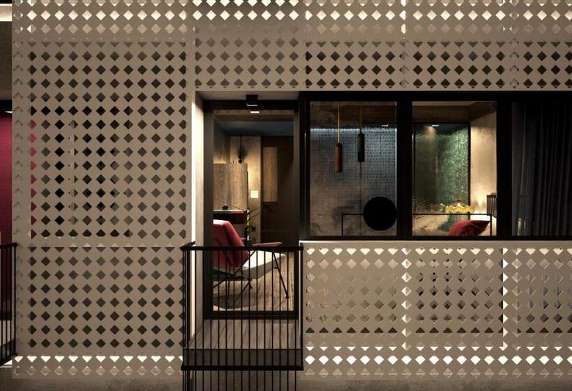 سوییت جونیور, Project 3 Urban Chic