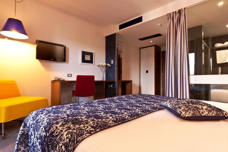 اتاق استاندارد با تخت بزرگ, Knights Inn & Suites South Sioux City