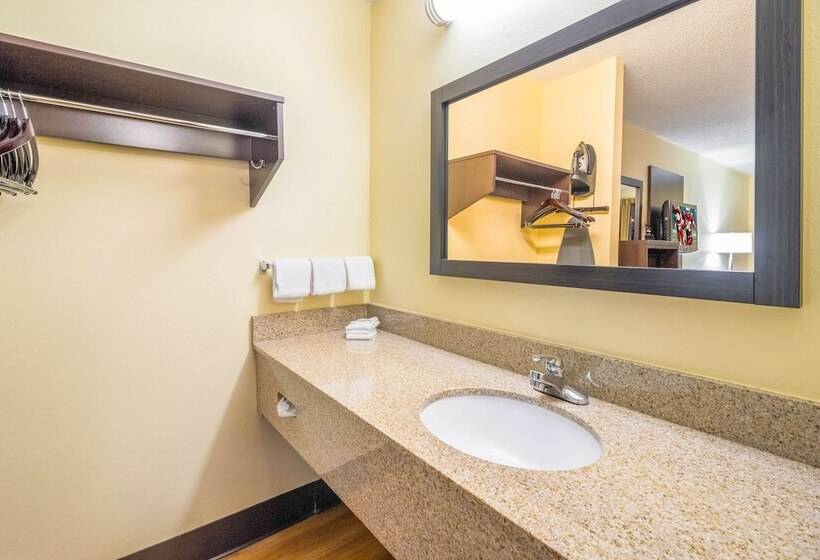 수피리어 룸, Red Roof Inn Clarksville