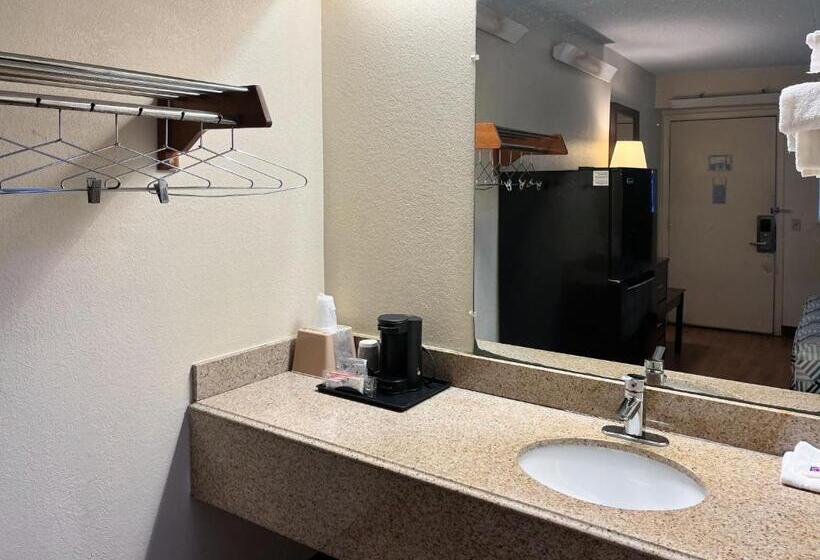 Quarto Quádruplo Estandar, Studio 6 Suites Shreveport, La Industrial Loop