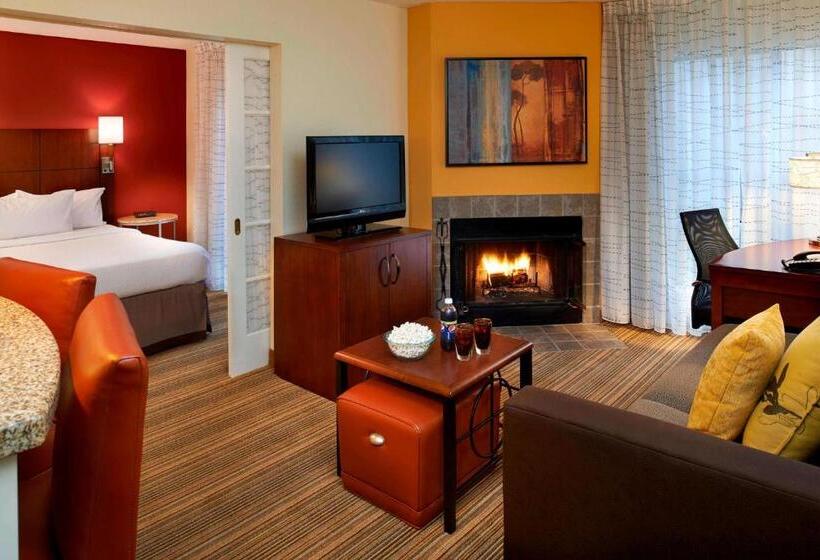 سوئیت برای معلولان, Sonesta Es Suites Detroit Warren