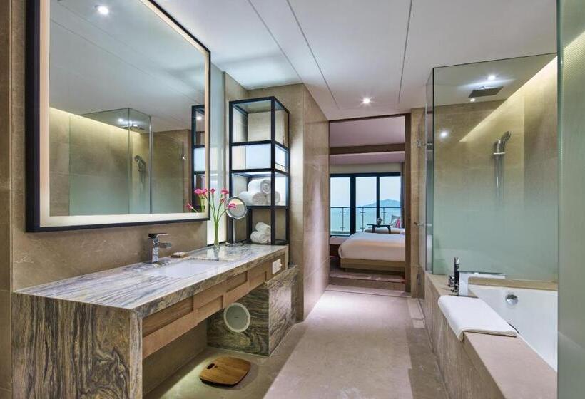 스탠다드 룸 킹사이즈 침대, Crowne Plaza Ningbo Xiangshan Sea View, An Ihg