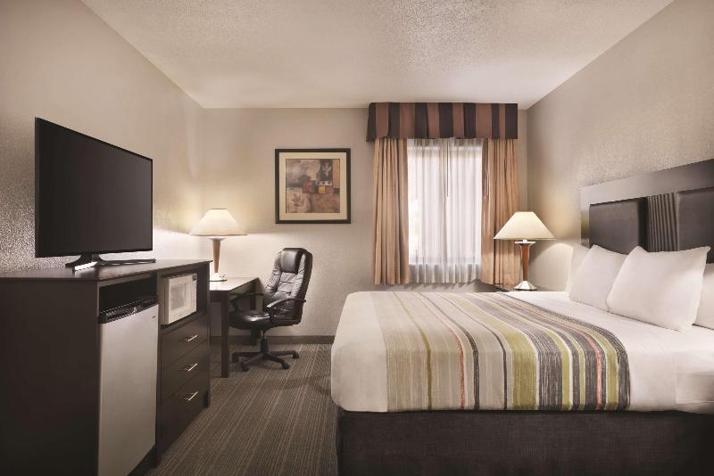 带大床的套房, Country Inn & Suites By Radisson, Indianapolis East, In