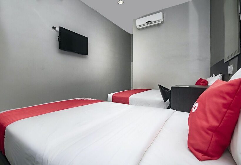 Номер Стандарт Трехместный, Oyo 89885 Nice Stay Three Six Five Services