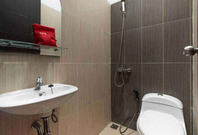 Номер Стандарт, Reddoorz Plus Near Trans Studio Cibubur 2